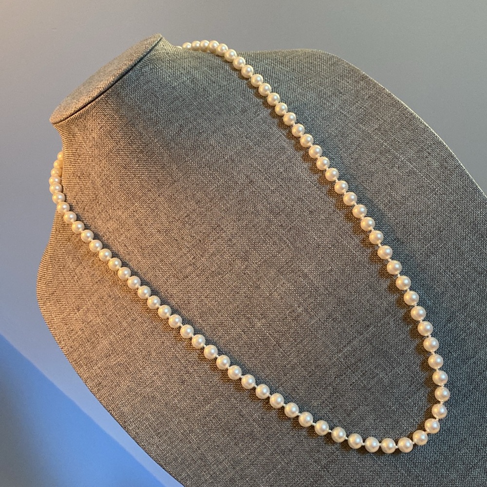 VTG Long Pearl Necklace